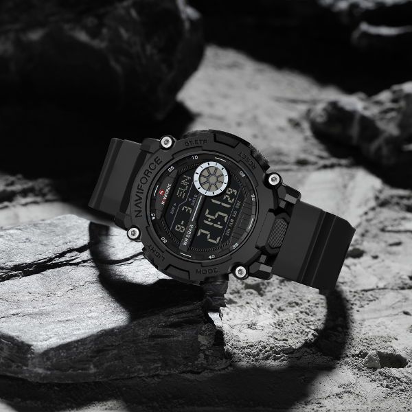 نیوی فورس 7133